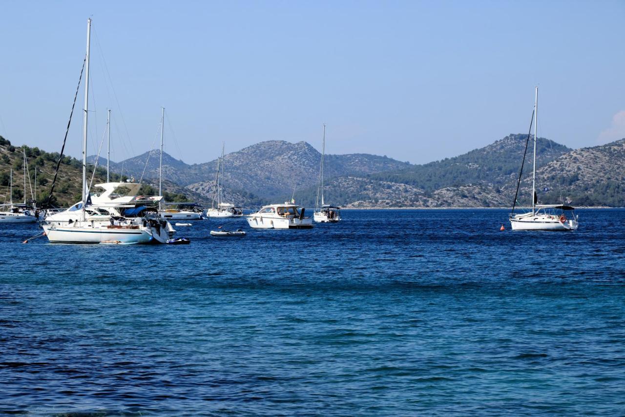 Galapagus Privat Beach & Boat Dock Apartment Metajna Bagian luar foto